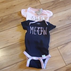 Gerber 0-3 month onesies